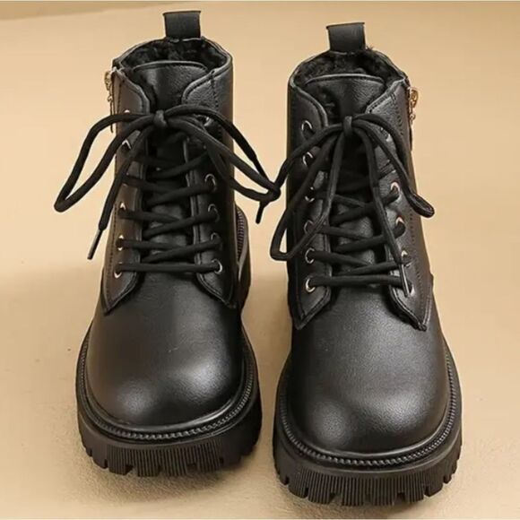 Chic black thick sole boots sz 9.5 - Picture 3 of 5